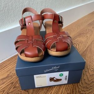 Universal Thread Harlow clog size 10 LIKE NEW